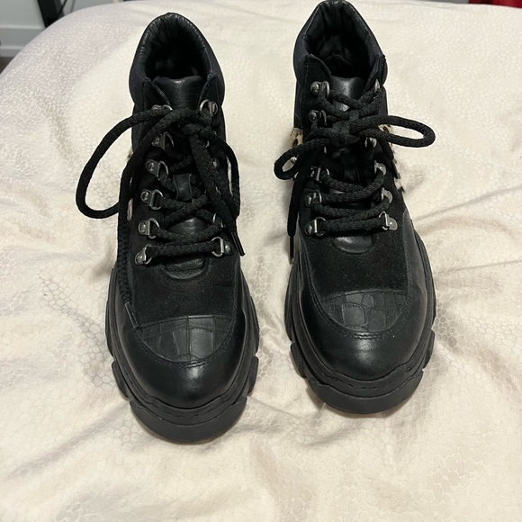 Blueonblue Winter Boots. Never worn! Size 39. - Picture 2 of 7